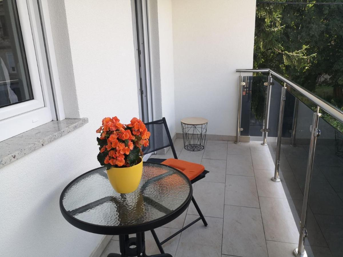 Eugenia Appartement Pula Buitenkant foto