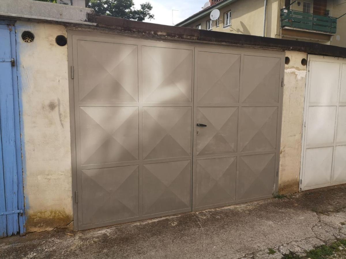 Eugenia Appartement Pula Buitenkant foto